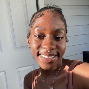 Meet your Posher, Kham